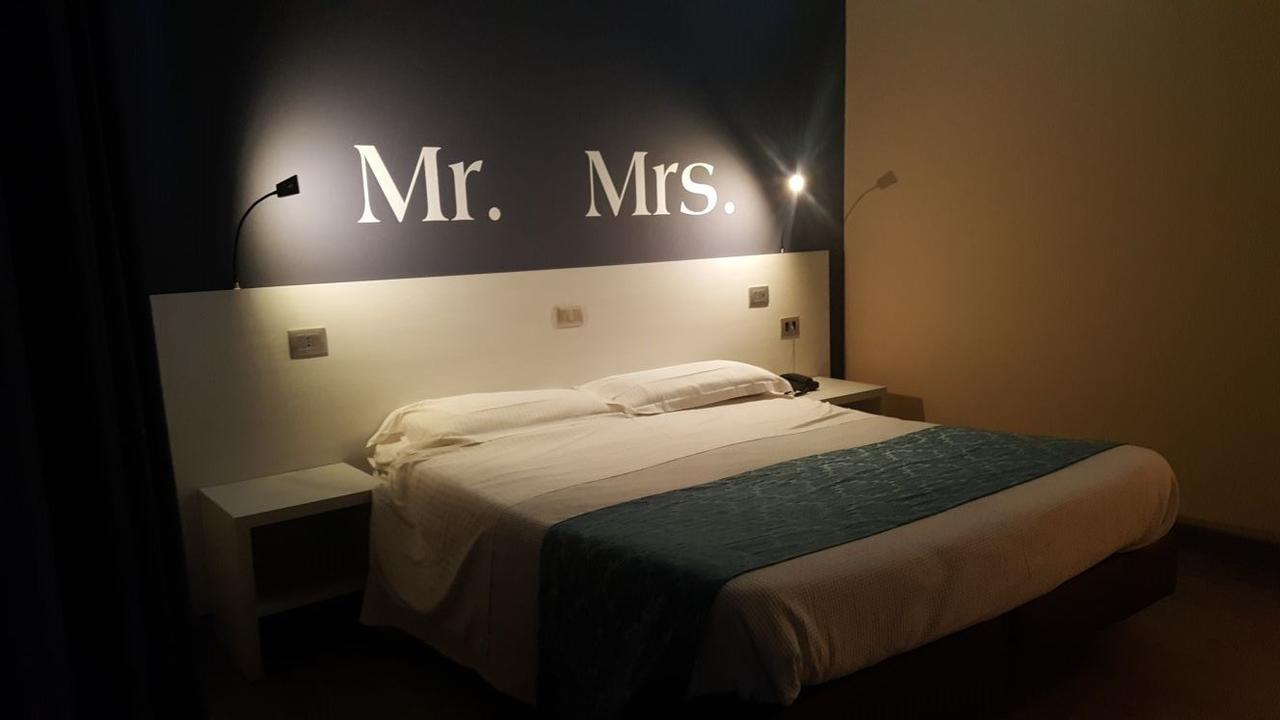 Park Hotel Latina Dış mekan fotoğraf