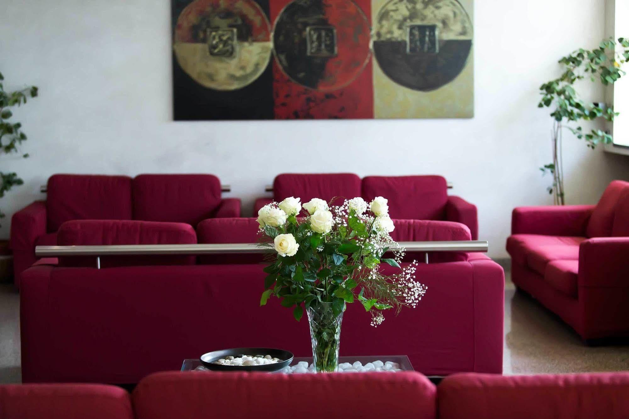 Park Hotel Latina Dış mekan fotoğraf